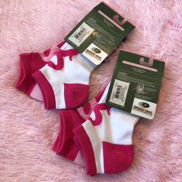 Women's Mossy Oak Breast Cancer Awareness No Show Socks - Picture 2 of 4